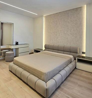 Mebel dəsti – Yumşaq çərçivəli modern çarpayı - Model: kapsul formalı