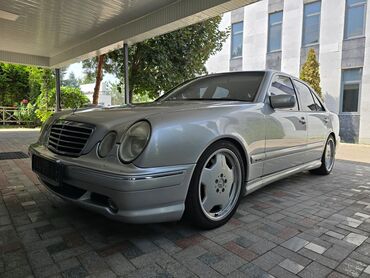 Mercedes-Benz: Mercedes-Benz E-Class: 2001 г., 5.5 л, Автомат, Бензин