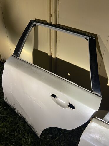 Двери и комплектующие: Задняя левая Subaru, Б/у, Оригинал — 11