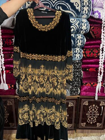 бархат платья: Вечернее платье, Бархат, С рукавами