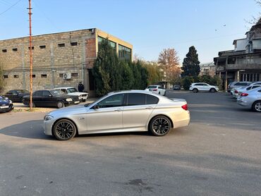 BMW: BMW 5 Series (F10) sedan – gümüş rəng. Texniki xüsusiyyətlər və — 8