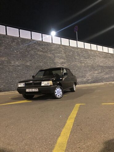 VAZ (LADA): Model: Sedanik kuzovlu kompakt sedan Rəng: Qara Qapı sayı: 4 Oturacaq — 1