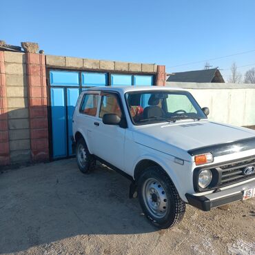 машина mitsubishi: ВАЗ (ЛАДА) 4x4 Нива: 2005 г., 1.7 л, Механика, Бензин, Внедорожник