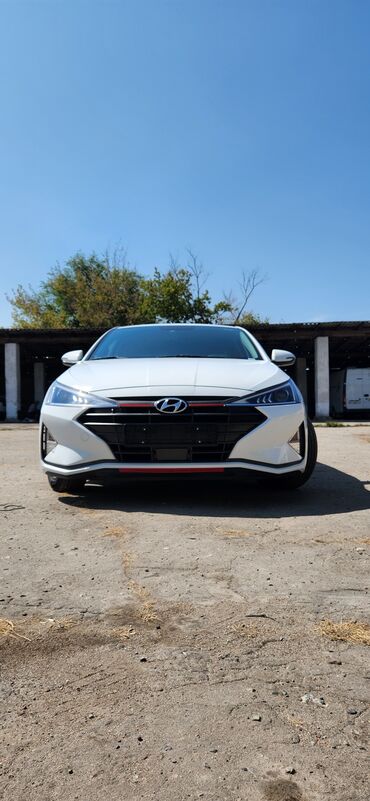 Hyundai: Hyundai Elantra: 2018 г., 1.6 л, Автомат, Газ, Седан