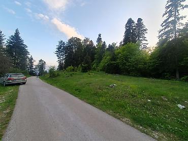 kuce na selu: Na prodaju plac 11.3 ari na Zlatiboru pored asfaltnog puta udaljenosti — 8