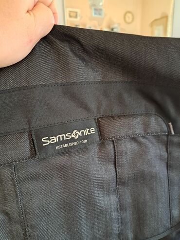Futrole i torbe za laptopove: Samsonite torba za lap top komotna sa pregradama, crna kao nova. Malo — 5