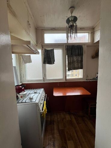 Köhnə tikili: Bakı, 2 otaqlı, Köhnə tikili, m. Elmlər Akademiyası, 35 kv. m — 8