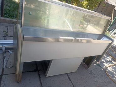 ferre бытовая техника: Витринный холодильник рабочем состоянии без мотор