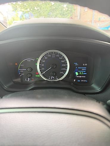 lada 9: Toyota Corolla: 2022 г., 1.8 л, Гибрид, Седан — 7