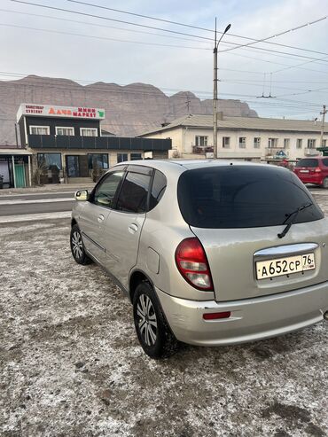 супра машина: Toyota Дуэт: 2000 г., 0.1 л, Автомат, Бензин, Седан