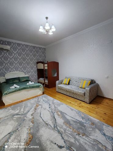 Günlük kirayə evlər: 200 kv. m, 4 otaqlı, İnternet, Telefon, İşıq — 11