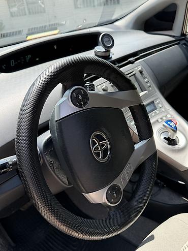 corolla 2016: Toyota Prius: 2014 г., 1.8 л, Автомат, Гибрид, Хэтчбэк — 10