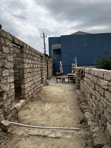 Həyət evləri və villaların satışı: Binə 4 otaqlı, 200 kv. m, Orta təmir — 5