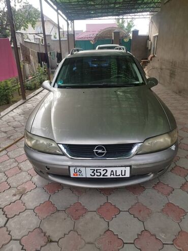 2107 авто: Opel Astra: 1999 г., 1.8 л, Механика, Бензин, Универсал