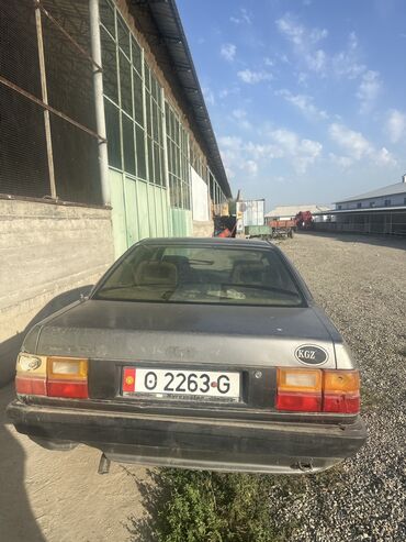 афто абмен: Audi 100: 1988 г., 1.8 л, Механика, Бензин, Седан