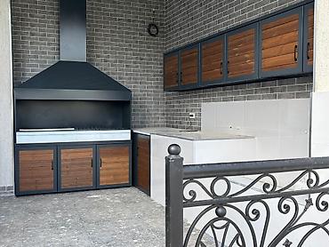 Manqallar, qrillər, barbekyu: Açıq hava üçün metal–taxta kombinasiyalı manqal və mətbəx modulu - — 3