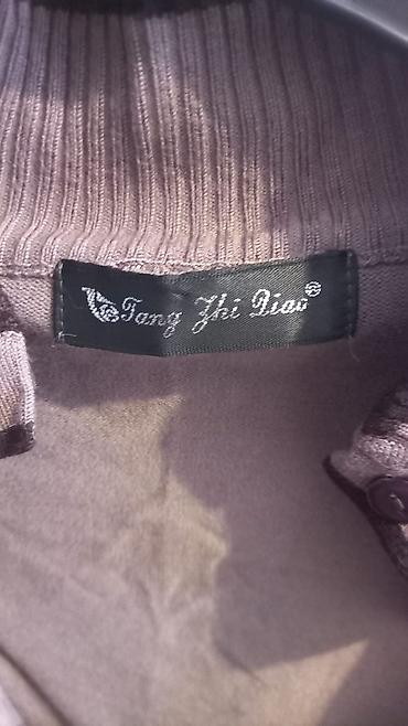 vilur kofta modelleri: Qadın üçün qısa fasonlu trikotaj kofta/jaket. Model yüksək, ribanalı — 3