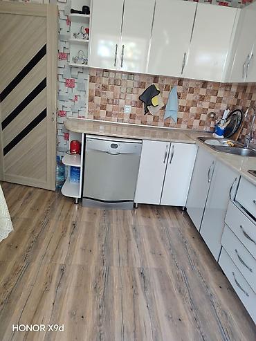 heyet evi yasamal: Mehdiabad Ticaret merkezinin yaxinliginda 3 otaqli esyali menzil — 9
