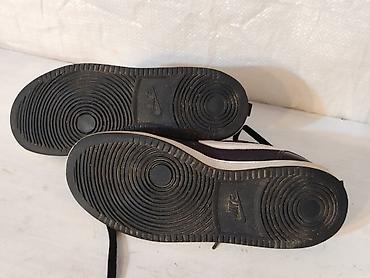 Patike: Nike patike broj 39-700 dinara Veoma dobro stanje Broj 39 Gaziste 24,5 na lalafo.rs — 8 Patike: Nike patike broj 39-700 dinara Veoma dobro stanje Broj 39 Gaziste 24,5 — 8