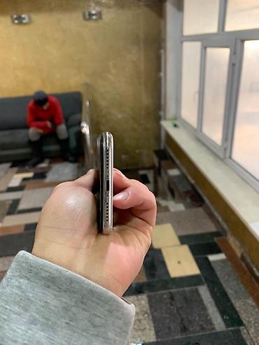 Apple iPhone: IPhone X, 256 ГБ, Серебристый — 4