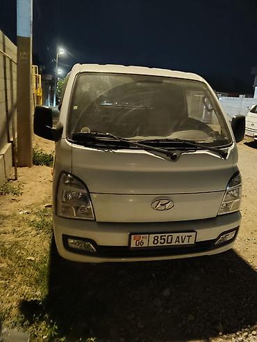 1000: Легкий грузовик, Hyundai, Стандарт, До 1 т, Б/у — 2