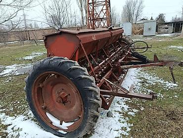 Овощные сеялки: Продаю сеялка рабочий рум в хорошем состоянии рабочий калеса есть — 5