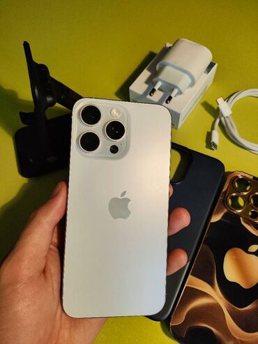 Apple iPhone: IPhone 15 Pro Max, Б/у, 256 ГБ, Серебристый, Зарядное устройство, Защитное стекло, Кабель, 81 % — 1