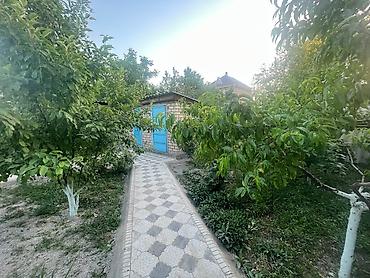 Продажа коттеджей и домов: Продам дом 150 м2 с ремонтом, мебелью и техникой. В доме 6 комнат и — 9