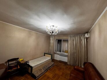 Продажа квартир: 3 комнаты, 70 м², Индивидуалка, 1 этаж, Косметический ремонт — 15