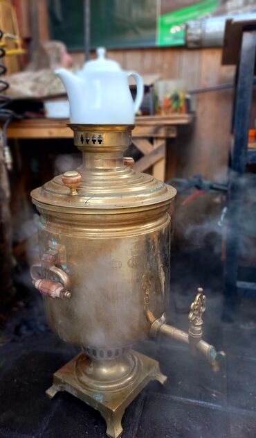 gumus 60 in Azərbaycan | BƏZƏK ƏŞYASI DƏSTLƏRI: 1890 ci il Tula istehsalı 15 litrlik Samovar. Bir çox sərgilərdə bir