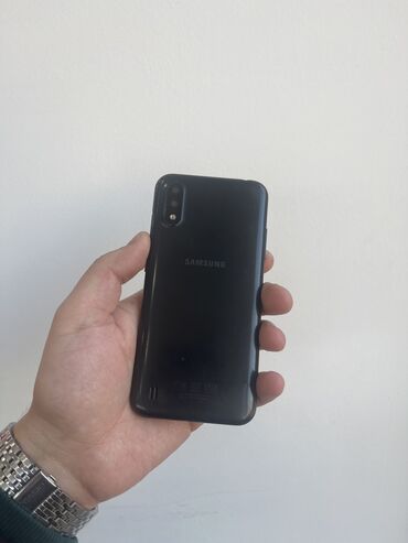 samsung a31: Samsung Galaxy A01, 16 GB, rəng - Qara