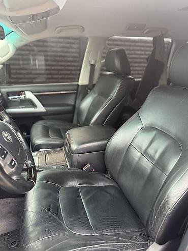 Продажа авто: Toyota Land Cruiser: 2012 г., 4.6 л, Автомат, Газ, Внедорожник — 6