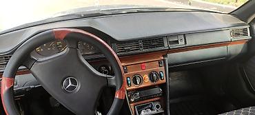 Mercedes-Benz: Mercedes-Benz W124: 1993 г., 2 л, Механика, Бензин, Седан — 7