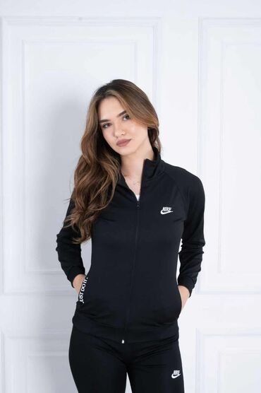 Gornji i donji deo: Trenerka 
mokra likra 
Vel s, m, l, xl, 2xl
Cena 3500 din. NABAVKA!!! — 5