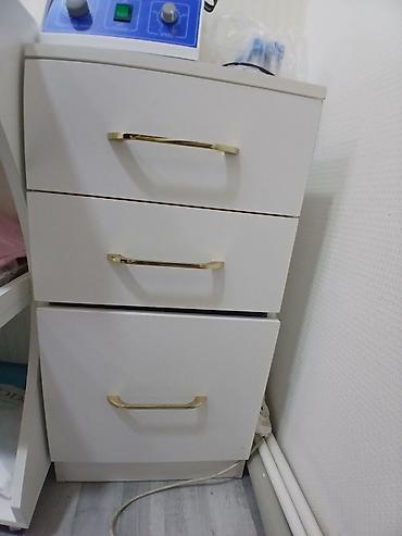 ag laminat: Ağ rəngli 3 çekmecəli şkaf - Material: laminat/MDFlam səth, asan — 1