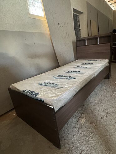 матрас двух спалный из кара балта бу: Односпальная Кровать, Б/у