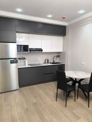 Günlük kirayə mənzillər: 3 otaqlı, Nərimanov r. r-nu — 5