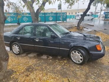 мотор на 124: Mercedes-Benz W124: 1993 г., 2 л, Механика, Бензин, Седан