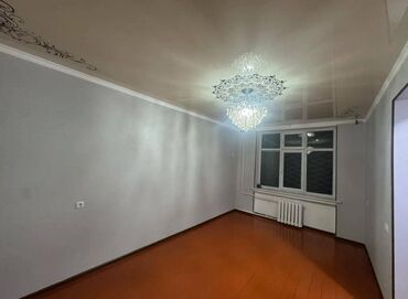 Продажа квартир: 2 комнаты, 44 м², Сталинка, 1 этаж, Косметический ремонт