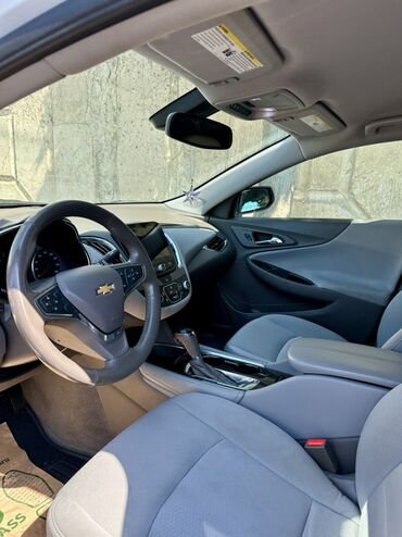 Chevrolet: Chevrolet Malibu: 1.5 l | 2017 il 16200 km Sedan — 3