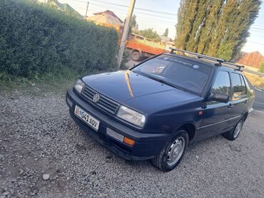 продаю или меняю на мерс: Volkswagen Vento: 1992 г., 1.8 л, Механика, Бензин, Седан