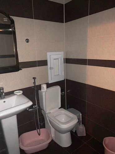 Uzunmüddətli kirayə mənzillər: N.Nərimanov metro yaxınlığında 3-otaqlı, (2-dən 3-ə)-düzəlmə — 12