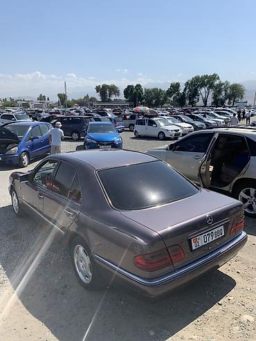 Унаа сатуу: Mercedes-Benz E-Class: 1995 г., 2.3 л, Кол менен иштөөчү, Бензин, Седан — 2