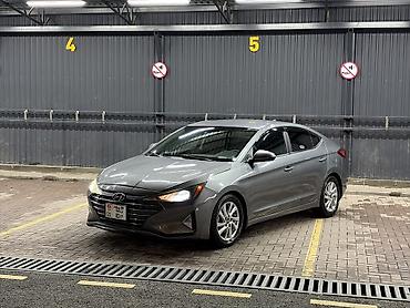 Hyundai: Hyundai Elantra: 2019 г., 2 л, Типтроник, Бензин, Седан — 1