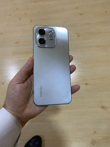 telfon j2: Infinix HOT 50i, 128 GB, rəng - Gümüşü