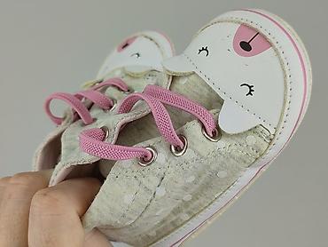 bluza bdf: Buciki niemowlęce, 19, stan - Bardzo dobry — 4