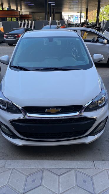 Chevrolet: Chevrolet Spark: 2018 г., 1 л, Автомат, Бензин