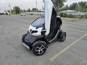 e klass: Reliant Twizy: 2017 г., Автомат, Электромобиль — 3