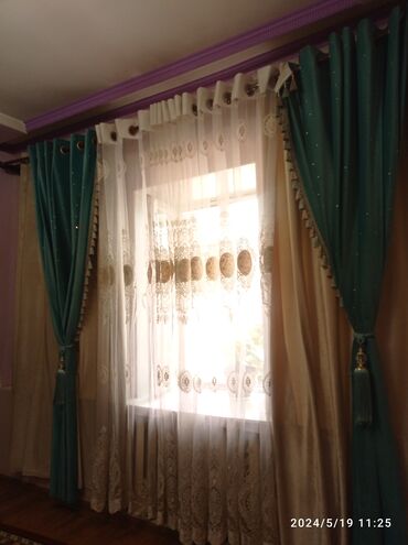 занавеска шторы: Срочно продам занавески в хорошем состоянии ткань драп. цена