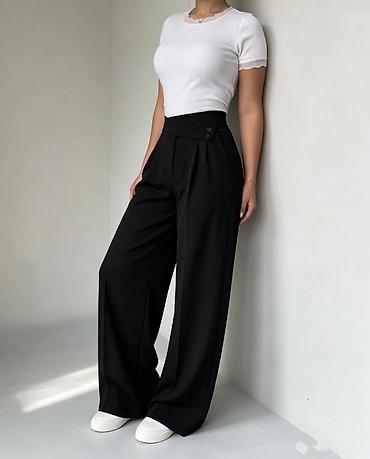 helanke elastina: Ženske široke pantalone sa visokim strukom
2400din — 6